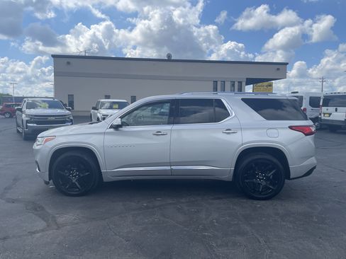 Used 2019 Chevrolet Traverse Premier AWD/4WD image 5