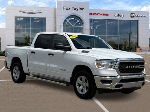 Used 2023 RAM 1500 Big Horn AWD/4WD image 3