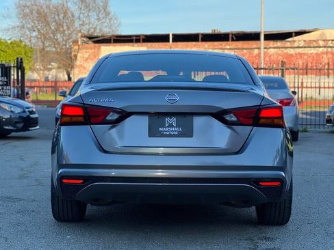 Used 2022 Nissan Altima 2.5 S image 5