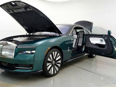 Used 2024 Rolls-Royce Spectre w/ Spectre Launch Package image 11