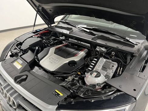 Used 2018 Audi SQ5 Prestige w/ Prestige Package image 66