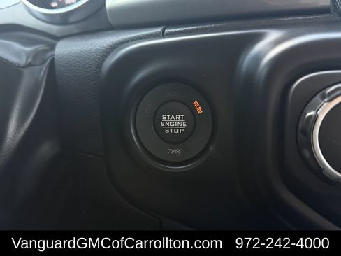Used 2022 Jeep Wrangler Unlimited Sahara AWD/4WD image 24