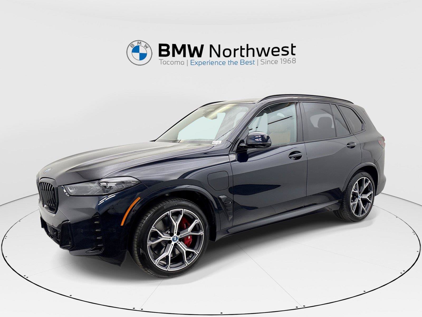 Used 2024 BMW X5 xDrive50e w/ M Sport Package AWD/4WD image 1