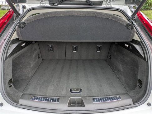 Used 2021 Cadillac XT4 Premium Luxury w/ Driver Awareness Package image 12