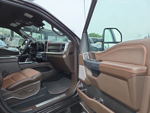 Used 2025 Ford F350 King Ranch AWD/4WD image 14
