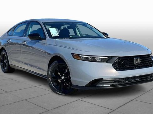 New 2025 Honda Accord SE image 2