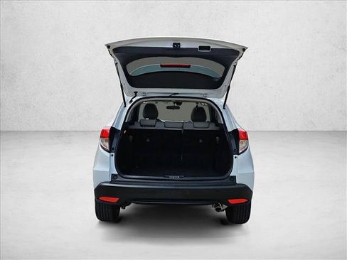 Used 2021 Honda HR-V EX image 6