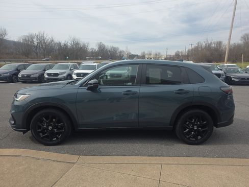 Used 2024 Honda HR-V Sport image 8