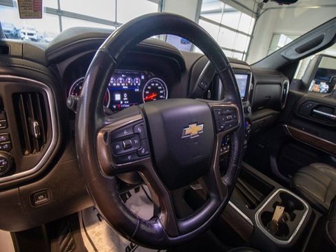 Used 2021 Chevrolet Silverado 2500 High Country w/ Z71 Off-Road Package image 21