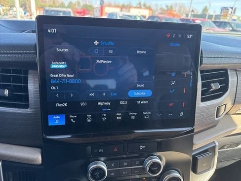 Used 2024 Ford Expedition Max Limited AWD/4WD image 11