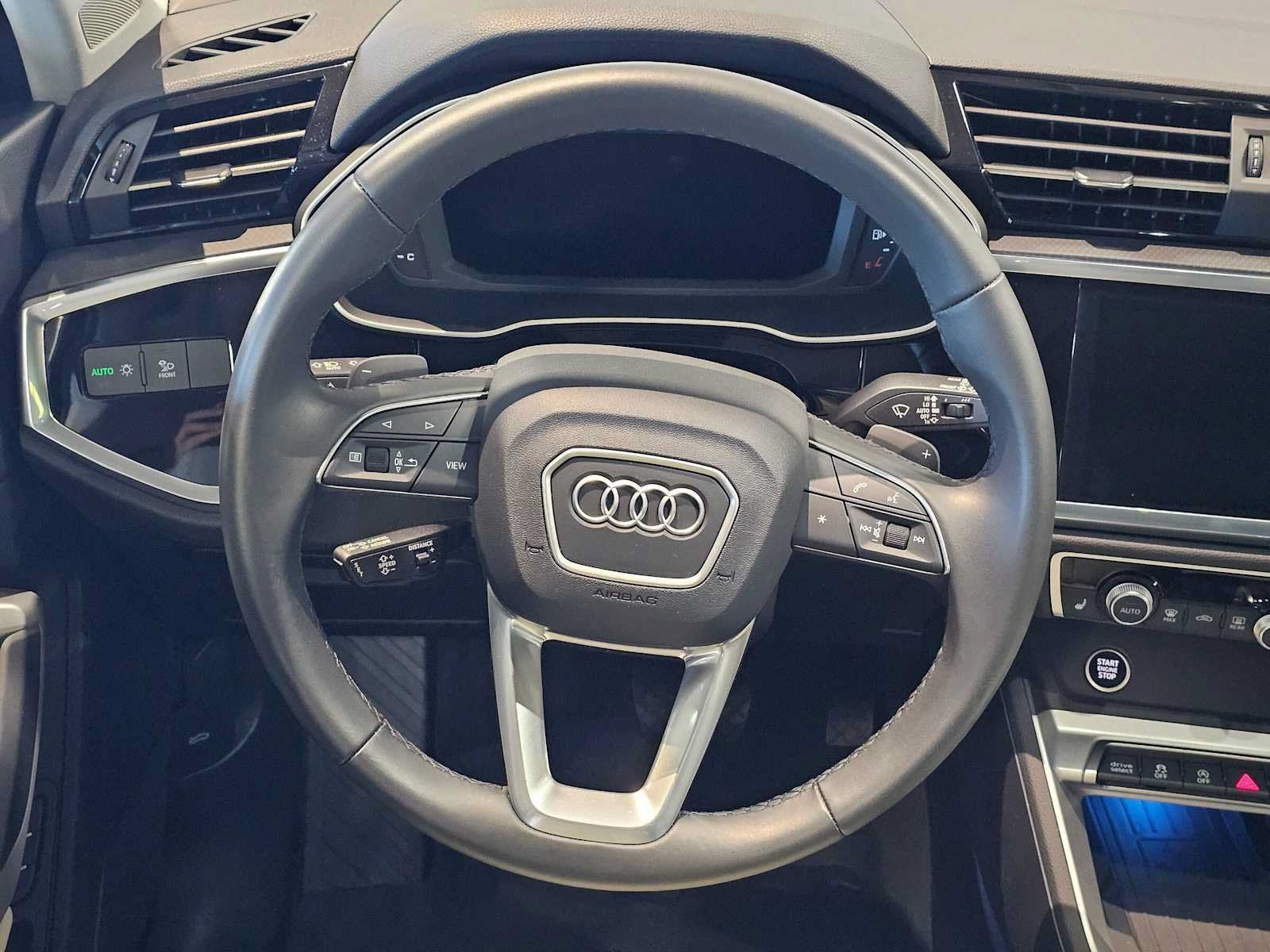 Used 2025 Audi Q3 2.0T Premium Plus w/ Premium Plus Package AWD/4WD image 21