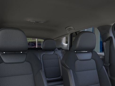 New 2026 Chevrolet Trax LT FWD image 24