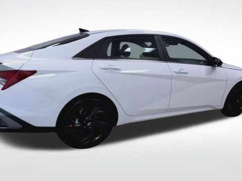 New 2026 Hyundai Elantra SEL Sport Premium FWD image 22