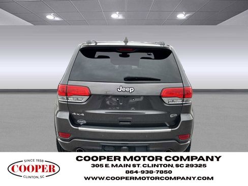 Used 2018 Jeep Grand Cherokee Overland image 6