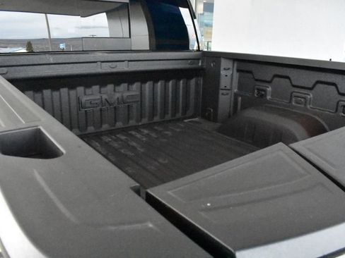 Certified 2025 GMC Sierra 1500 AT4 w/ Technology Package image 31