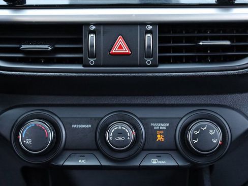 Used 2021 Kia Forte LXS image 38