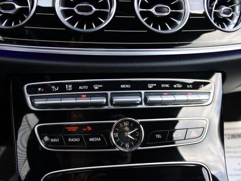 Used 2018 Mercedes-Benz E 400 4MATIC Cabriolet image 29