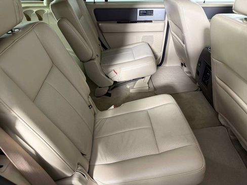 Used 2011 Ford Expedition XLT w/ 202A Rapid Spec Order Code RWD image 14