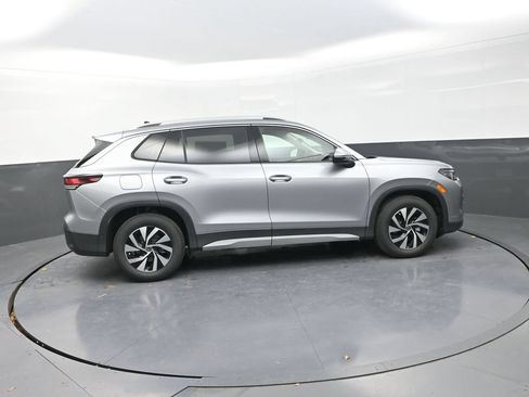 New 2026 Volkswagen Tiguan S FWD image 11