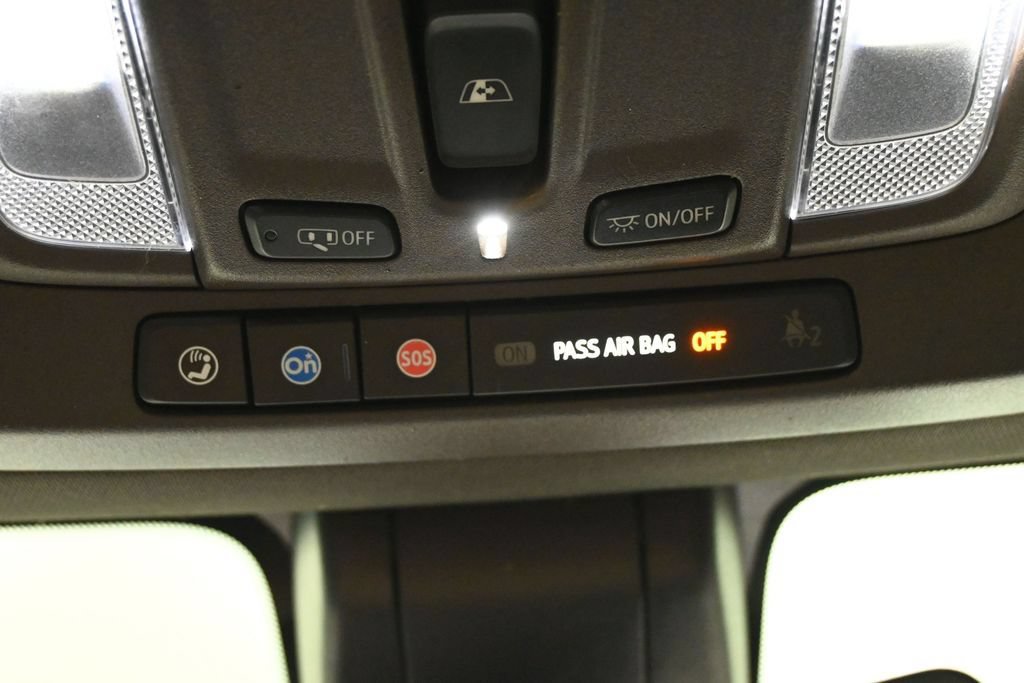 Used 2021 GMC Sierra 1500 SLT AWD/4WD image 18