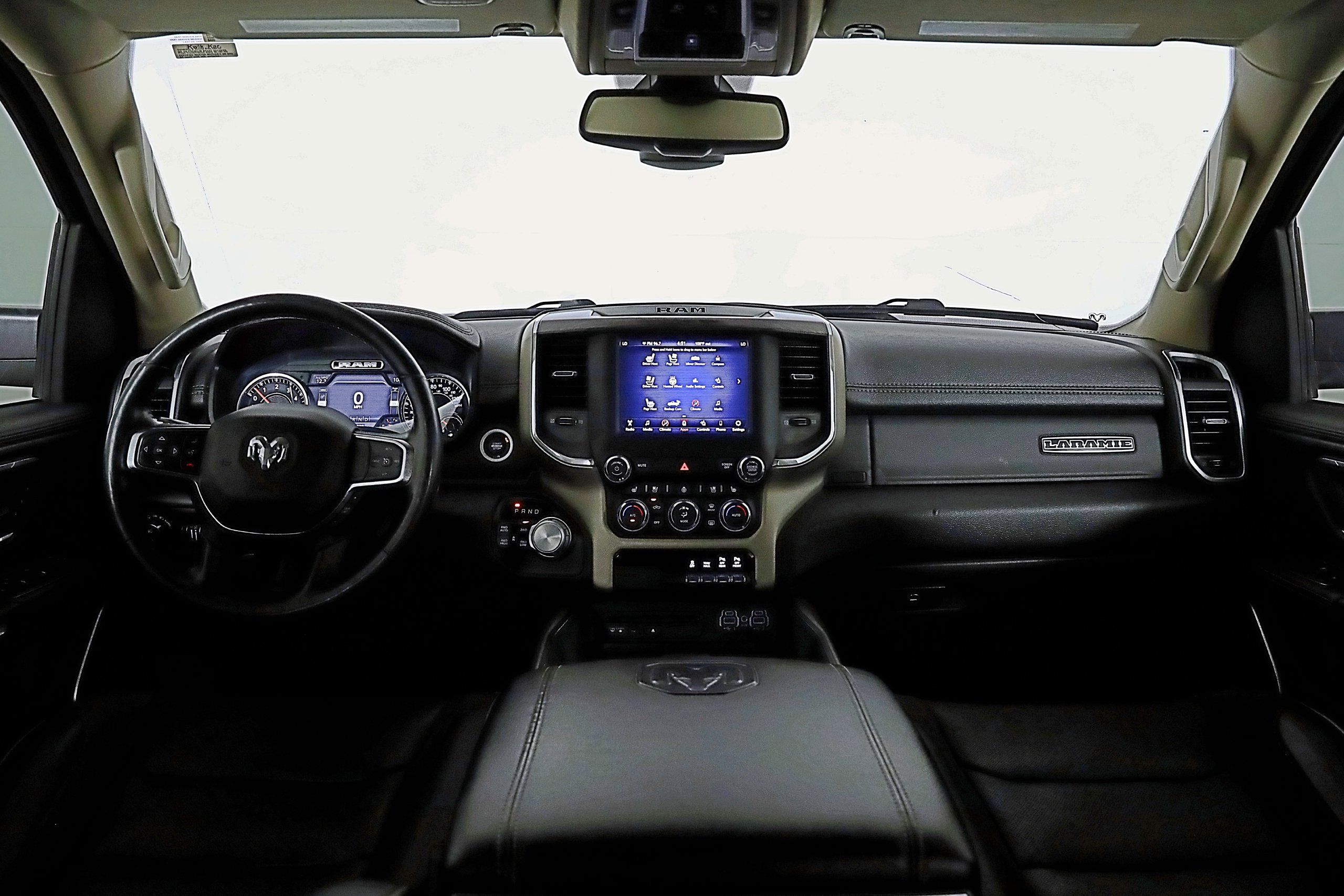 Used 2019 RAM 1500 Laramie AWD/4WD image 11