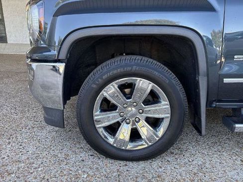 Used 2018 GMC Sierra 1500 SLT AWD/4WD image 33