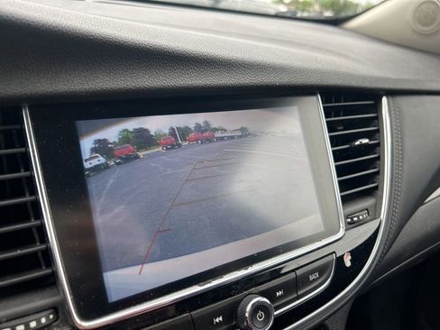 Used 2019 Buick Encore Sport Touring AWD/4WD image 14