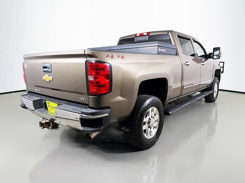 Used 2015 Chevrolet Silverado 2500 LTZ AWD/4WD image 6