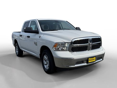 Used 2023 RAM 1500 Classic SLT w/ Trailer & Traction Group image 7