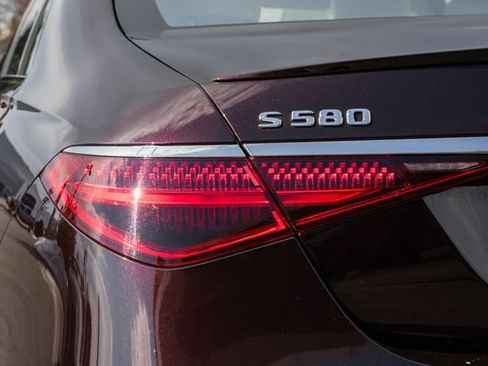 Used 2023 Mercedes-Benz S 580 4MATIC Sedan image 8