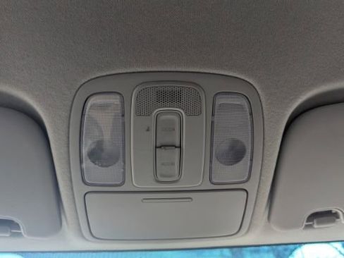 Used 2016 Kia Soul + image 39