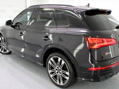 Used 2019 Audi SQ5 Premium Plus w/ Premium Plus Package image 16