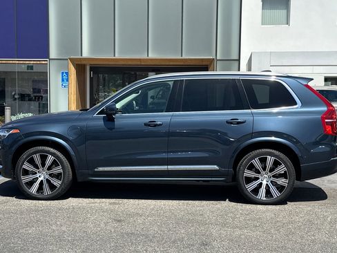 Certified 2023 Volvo XC90 T8 Ultimate AWD/4WD image 7