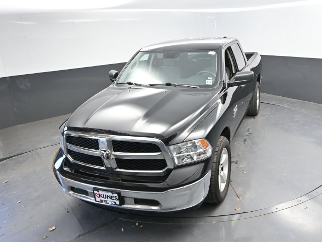 Used 2024 RAM 1500 Classic SLT AWD/4WD image 37