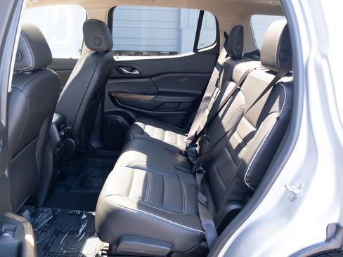 Used 2019 GMC Acadia Denali w/ GMC Pro Grade Package AWD/4WD image 17