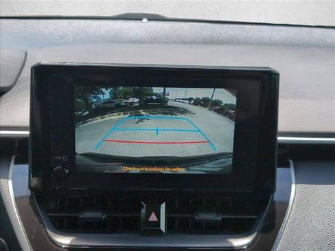 Used 2025 Toyota Corolla LE w/ Convenience Package FWD image 13