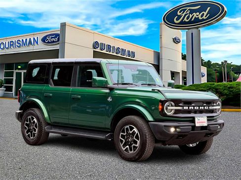 Used 2025 Ford Bronco Outer Banks AWD/4WD image 1