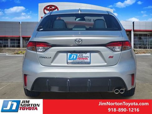 Used 2024 Toyota Corolla SE image 6
