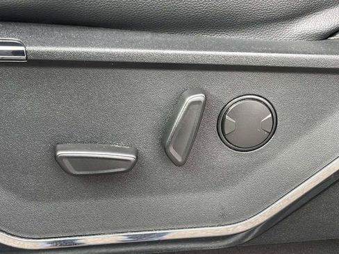 Used 2024 Ford F350 Lariat w/ Lariat Ultimate Package image 17