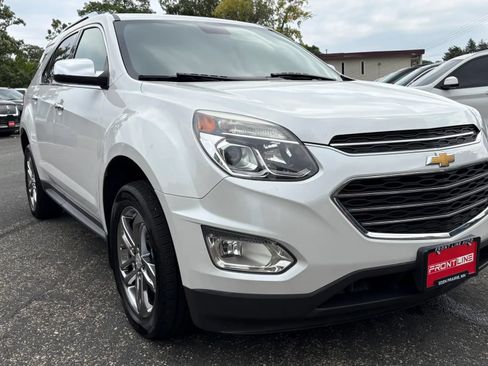 Used 2017 Chevrolet Equinox Premier w/ Enhanced Convenience Package AWD/4WD image 14