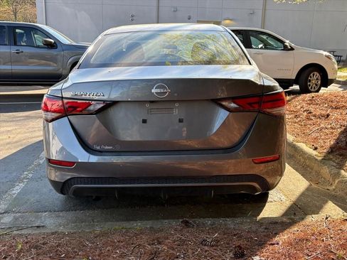 Used 2024 Nissan Sentra S image 5