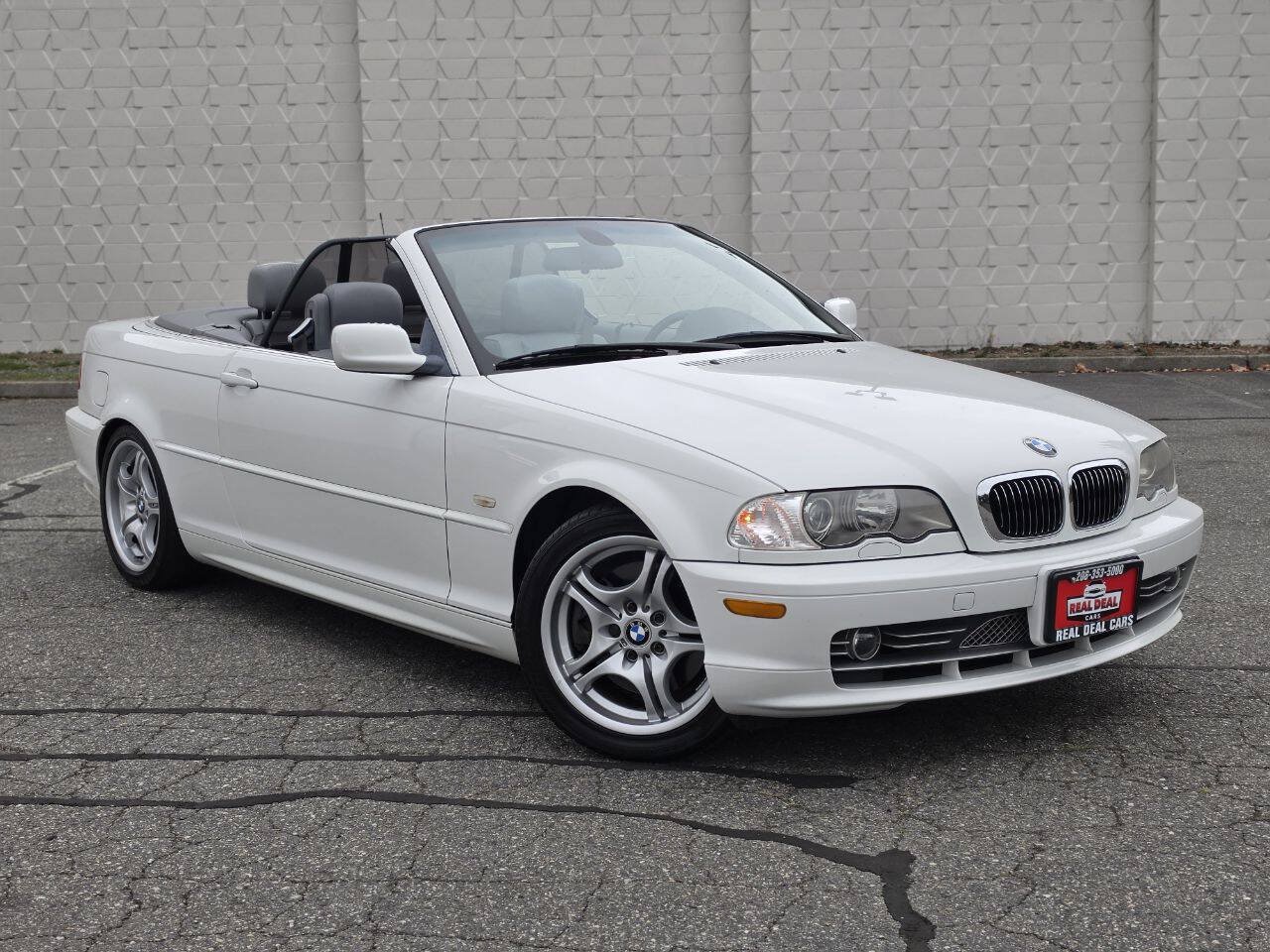 Used 2002 BMW 330Ci Convertible RWD image 3