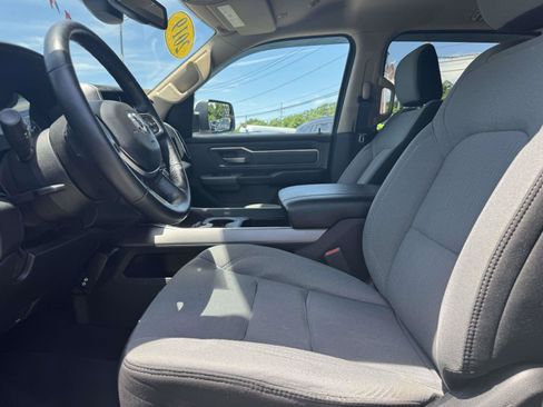 Used 2019 RAM 1500 Big Horn AWD/4WD image 13