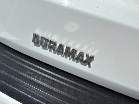 Used 2023 Chevrolet Suburban RST w/ Luxury Package AWD/4WD image 11