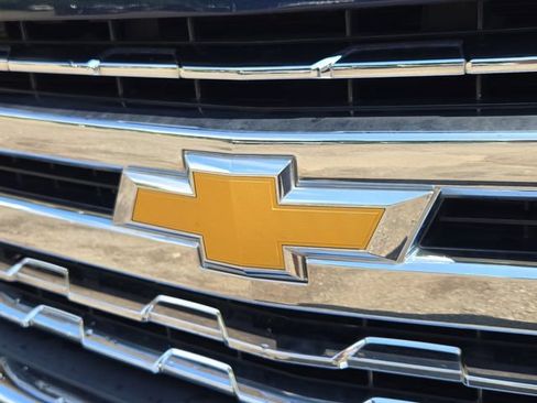 Used 2022 Chevrolet Silverado 1500 LTZ w/ LTZ Premium Package AWD/4WD image 30