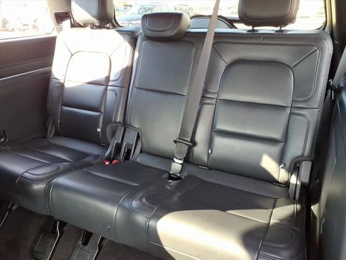 Used 2023 Lincoln Navigator Reserve image 14