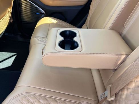 Certified 2022 Jeep Grand Cherokee Summit AWD/4WD image 10