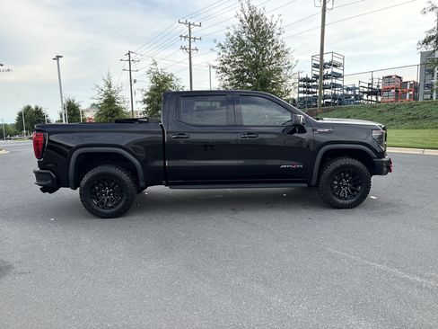 Used 2023 GMC Sierra 1500 AT4X AWD/4WD image 10