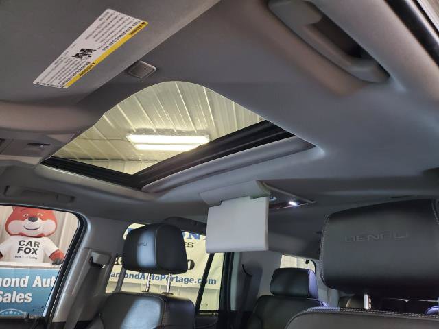 Used 2020 GMC Yukon Denali w/ Denali Ultimate Package AWD/4WD image 20