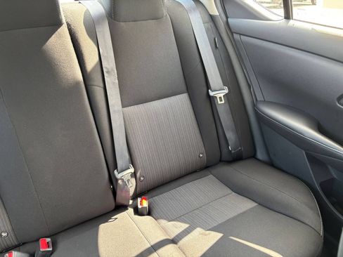 Used 2025 Nissan Sentra SV FWD image 34